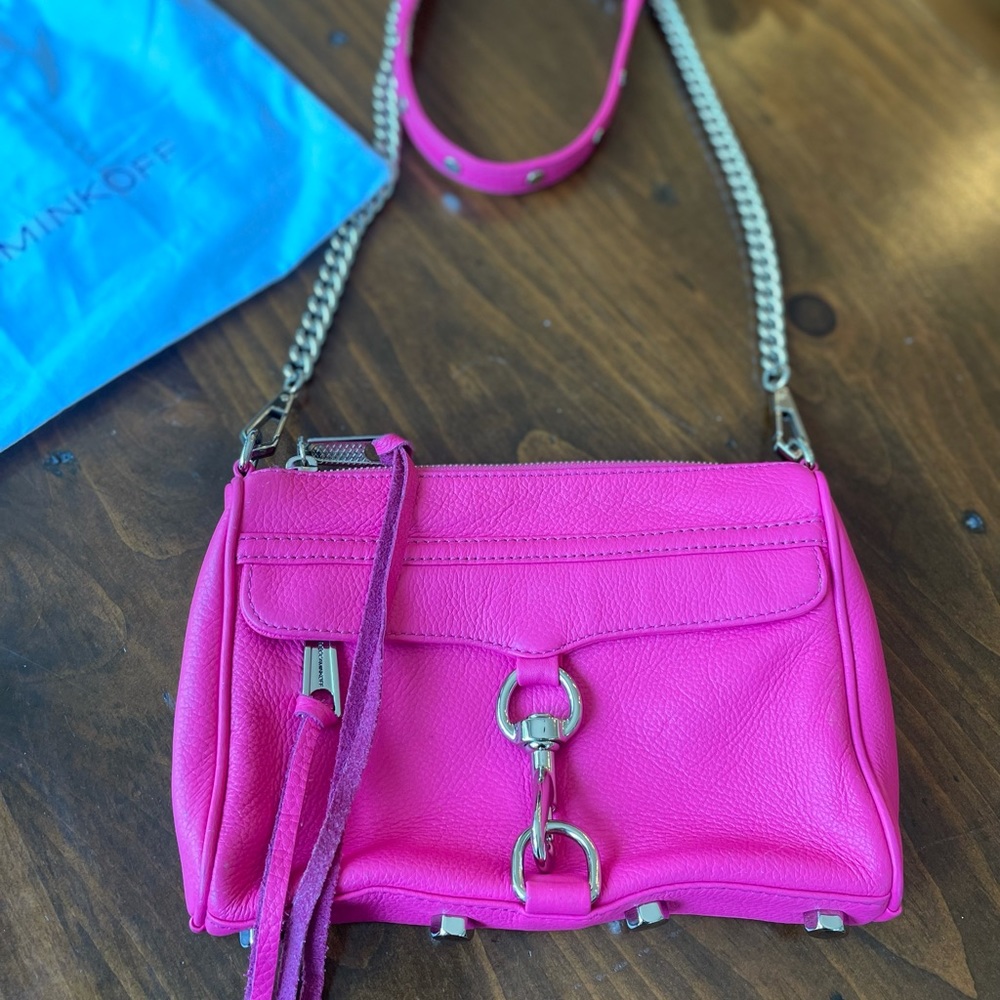 Cool pop of color